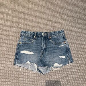 Blank NYC denim Jean shorts in size 25!